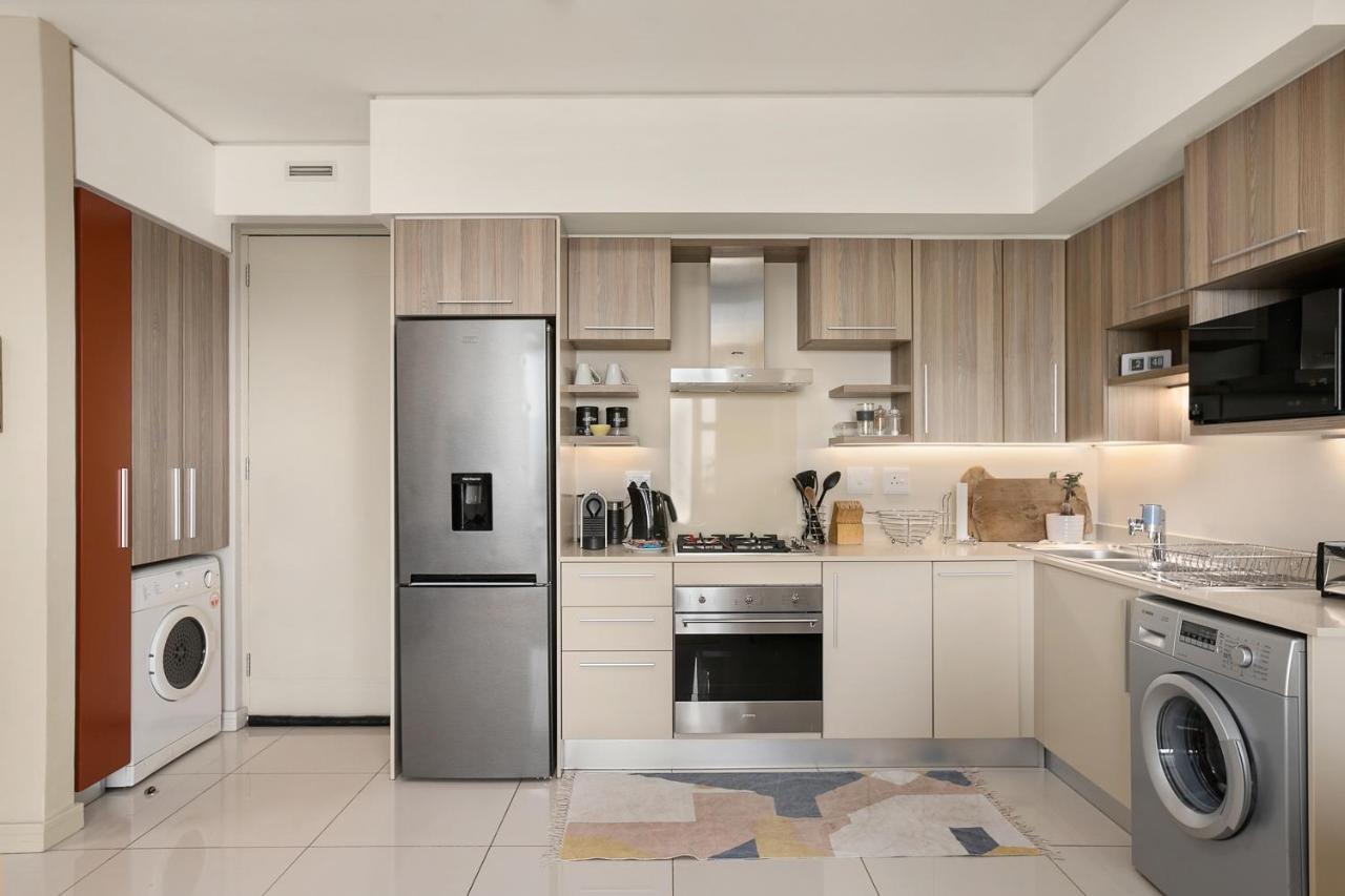 The Tyrwhitt Rosebank Apartments (Adults Only) Johannesburg Buitenkant foto