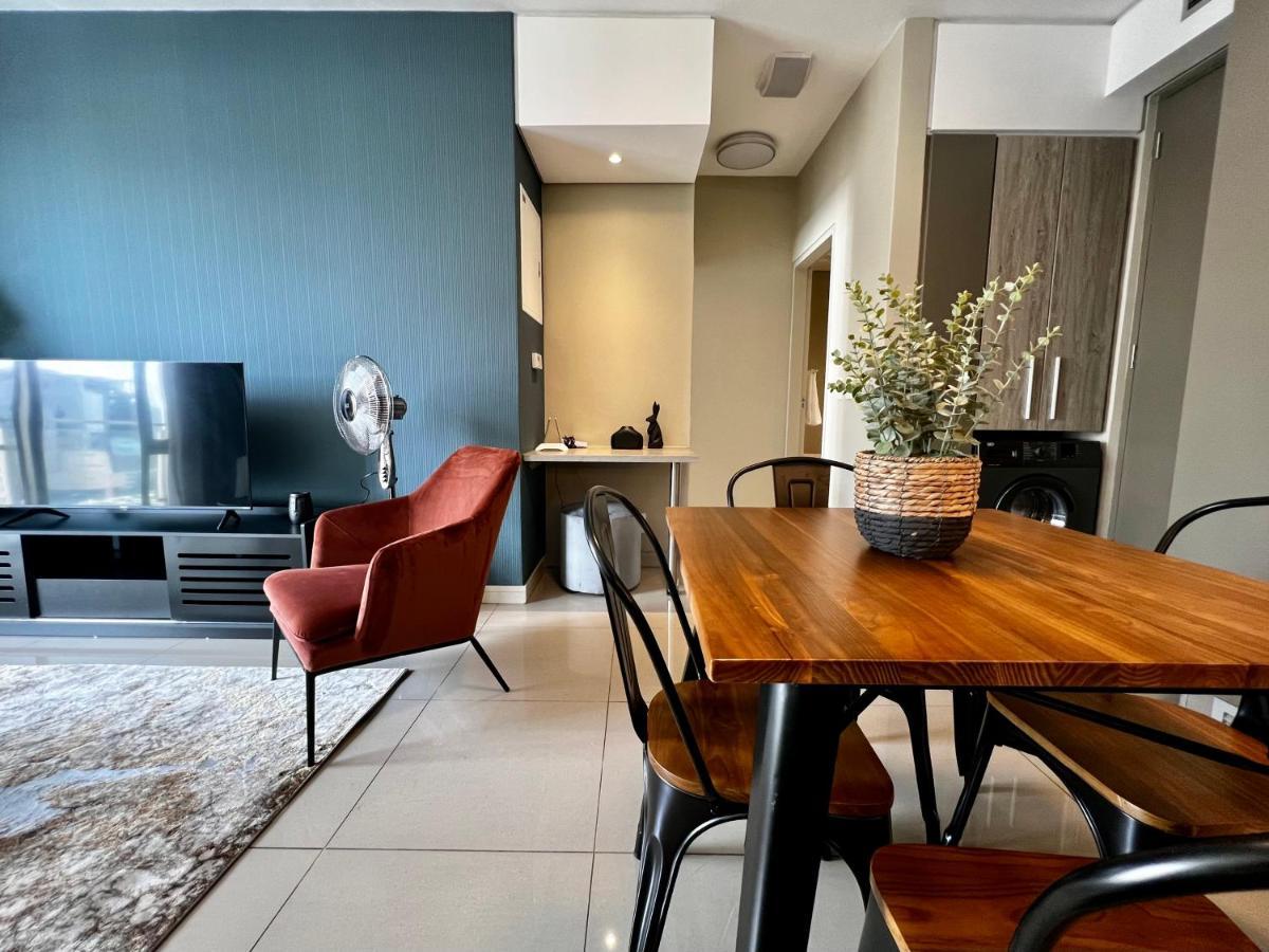 The Tyrwhitt Rosebank Apartments (Adults Only) Johannesburg Buitenkant foto
