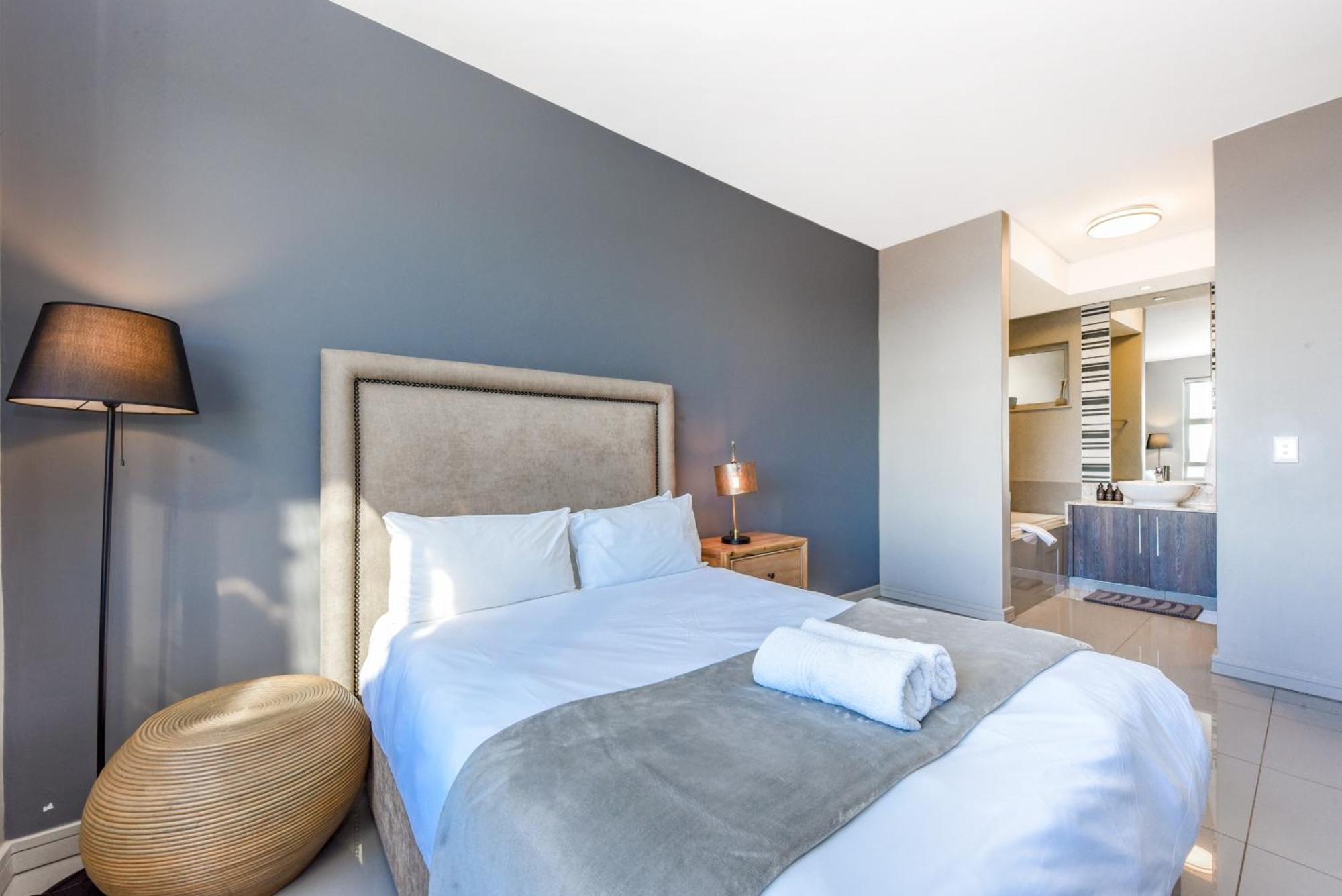 The Tyrwhitt Rosebank Apartments (Adults Only) Johannesburg Buitenkant foto