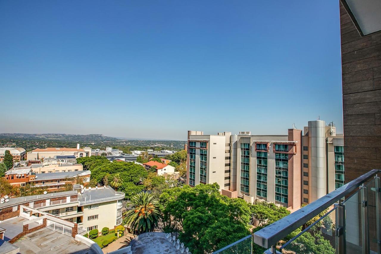 The Tyrwhitt Rosebank Apartments (Adults Only) Johannesburg Buitenkant foto