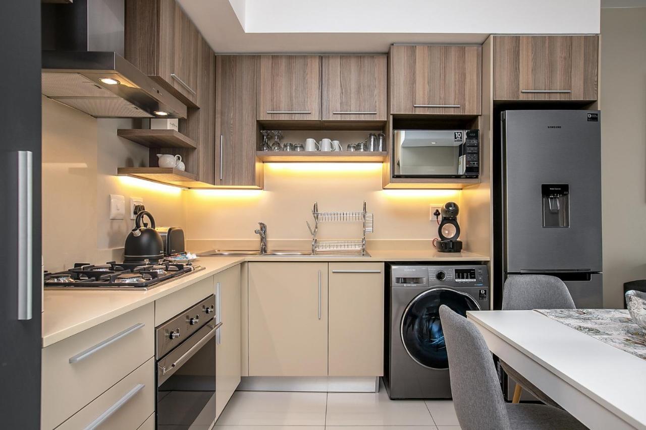 The Tyrwhitt Rosebank Apartments (Adults Only) Johannesburg Buitenkant foto