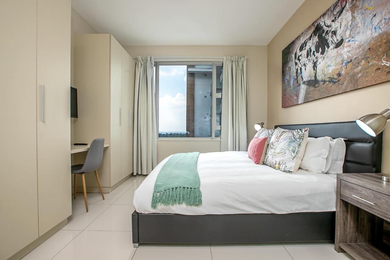 The Tyrwhitt Rosebank Apartments (Adults Only) Johannesburg Buitenkant foto